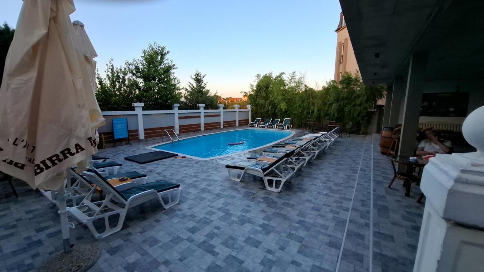 View & Pool 2 Apartment